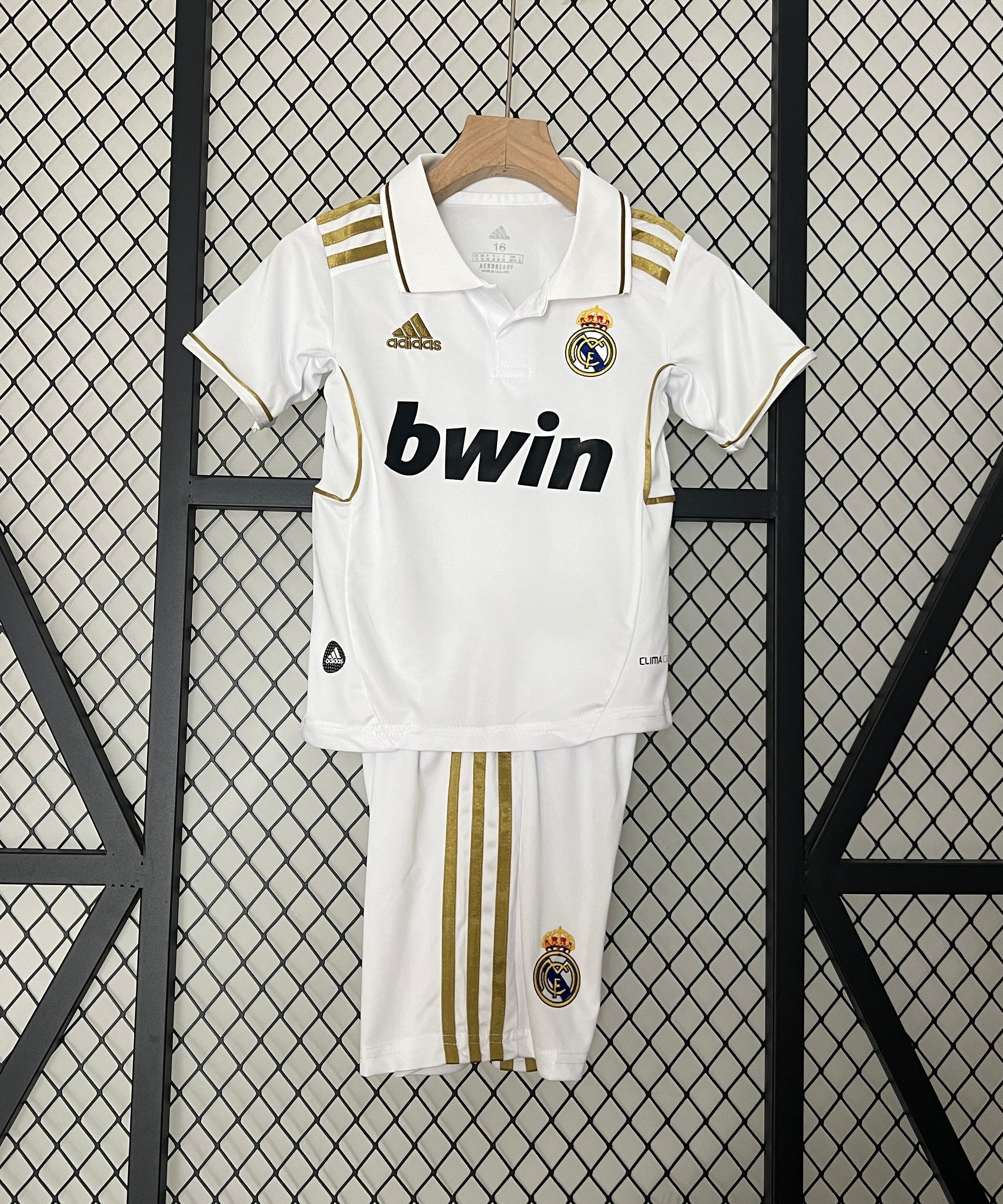 Camiseta de local Real Madrid 11/12 para niños
