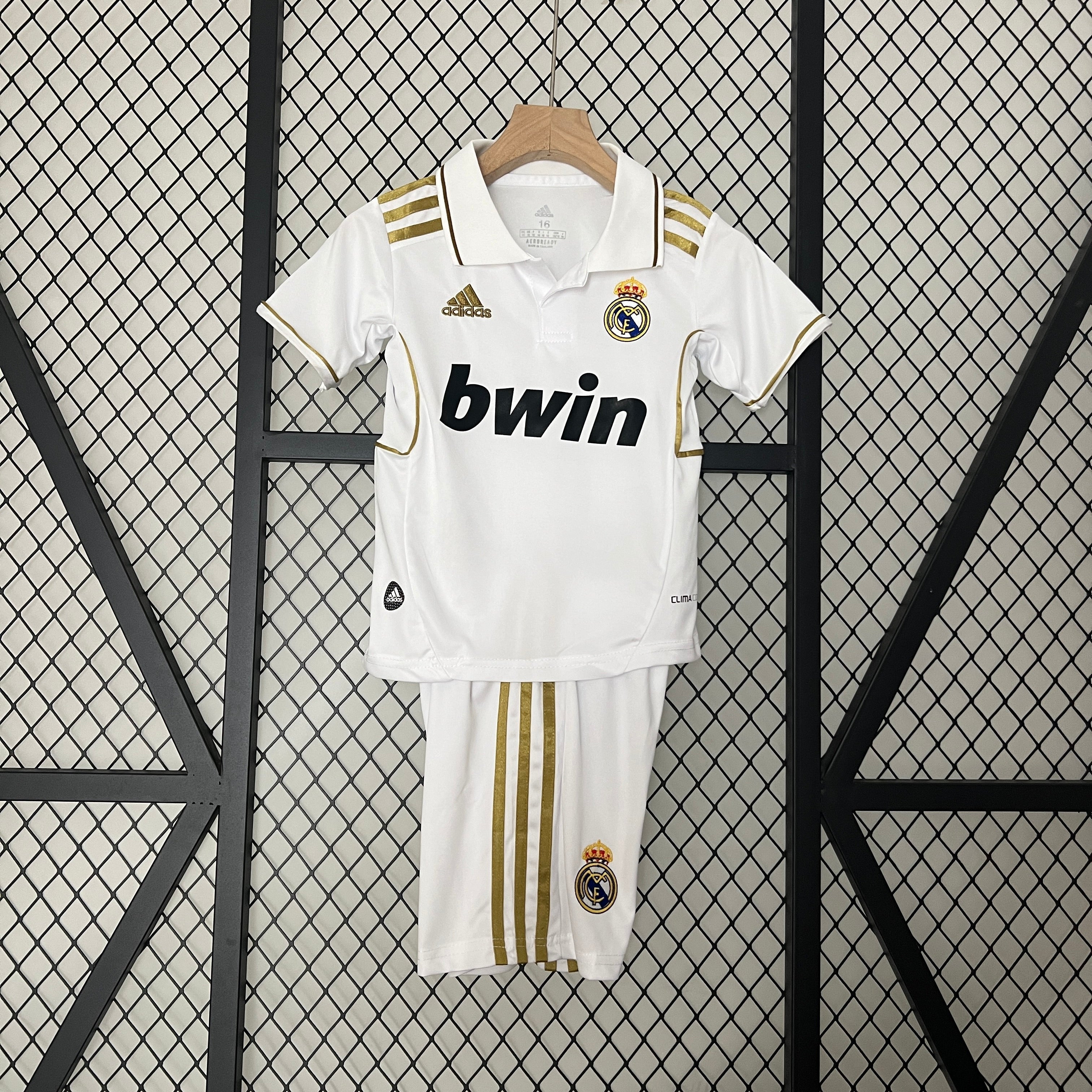 Camiseta de local Real Madrid 11/12 para niños