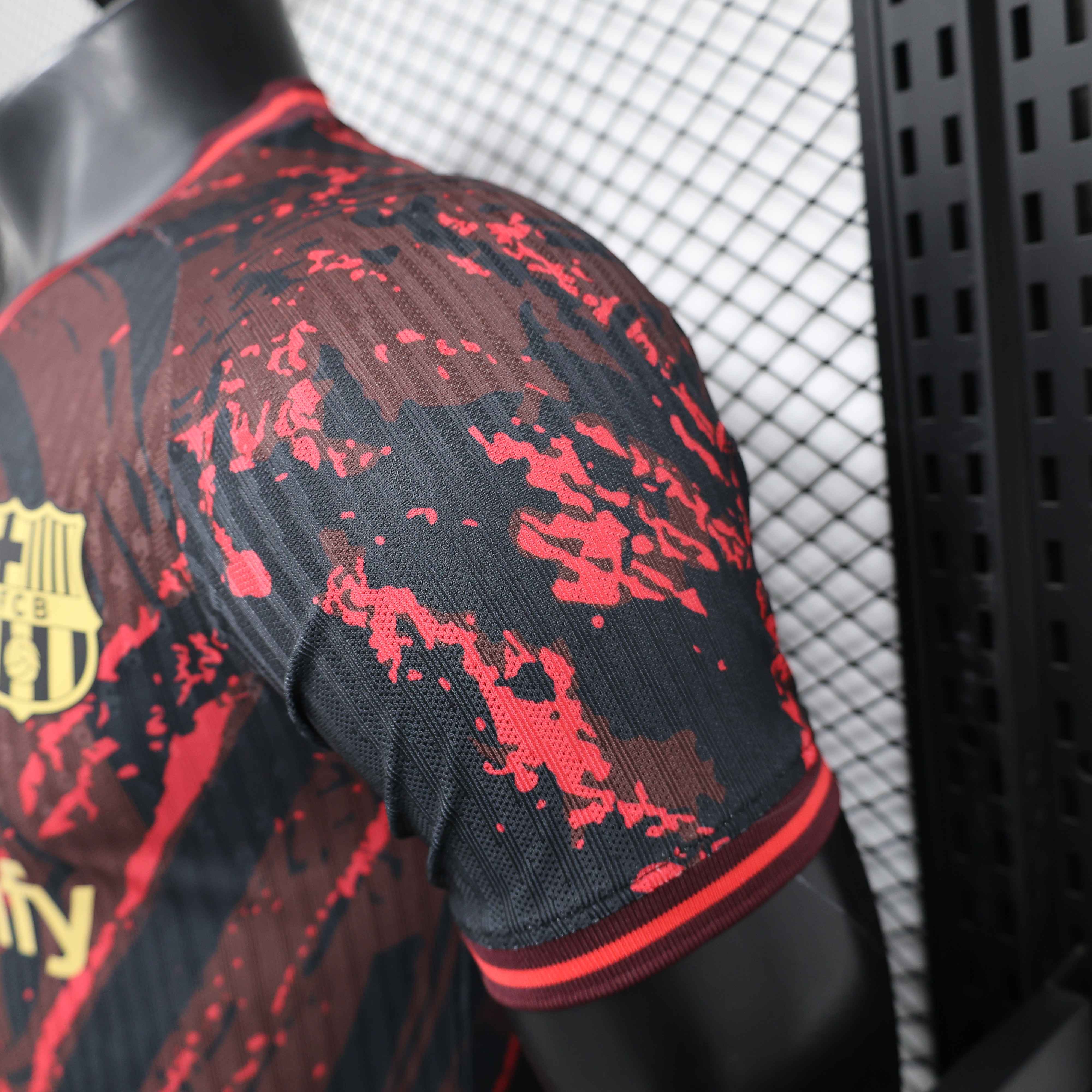Barcelona "Red root" Special Edition