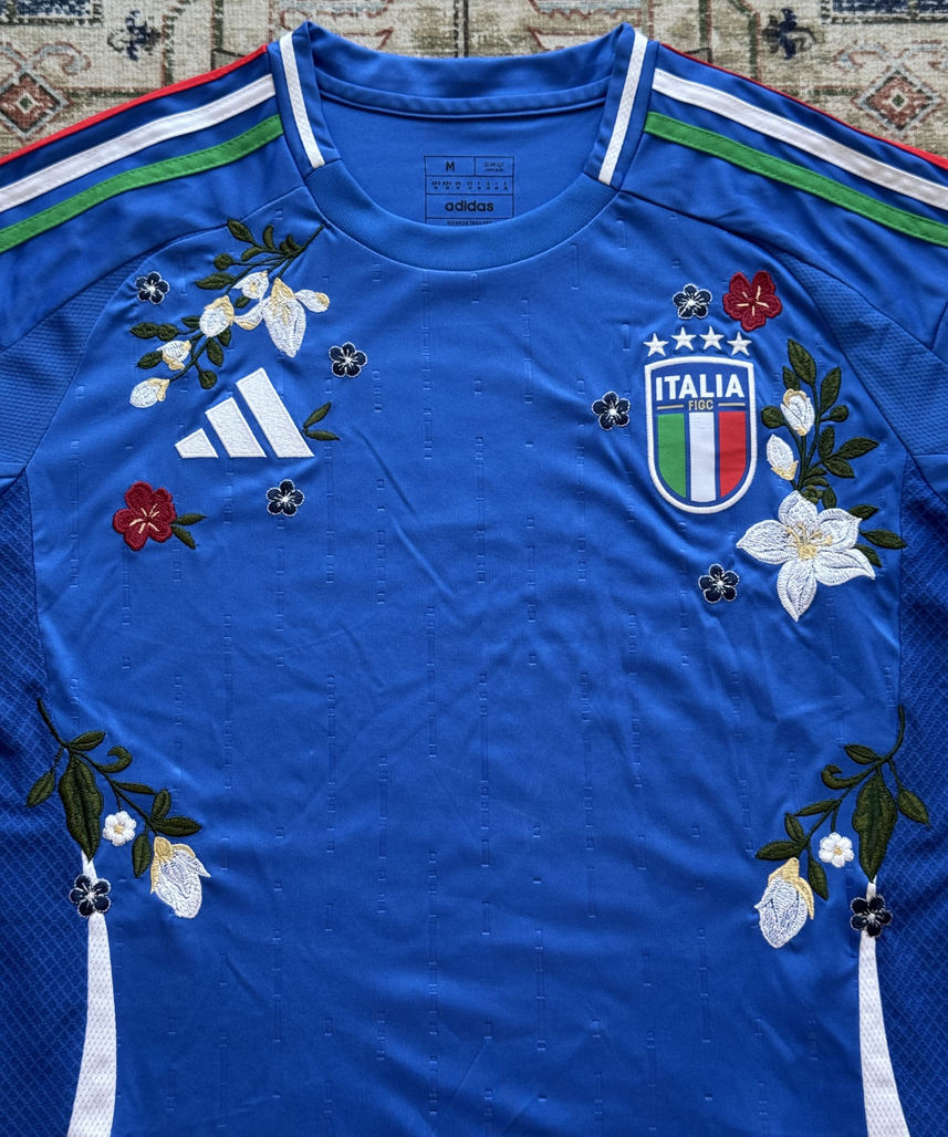 Italien Besticktes Trikot 2024/2025