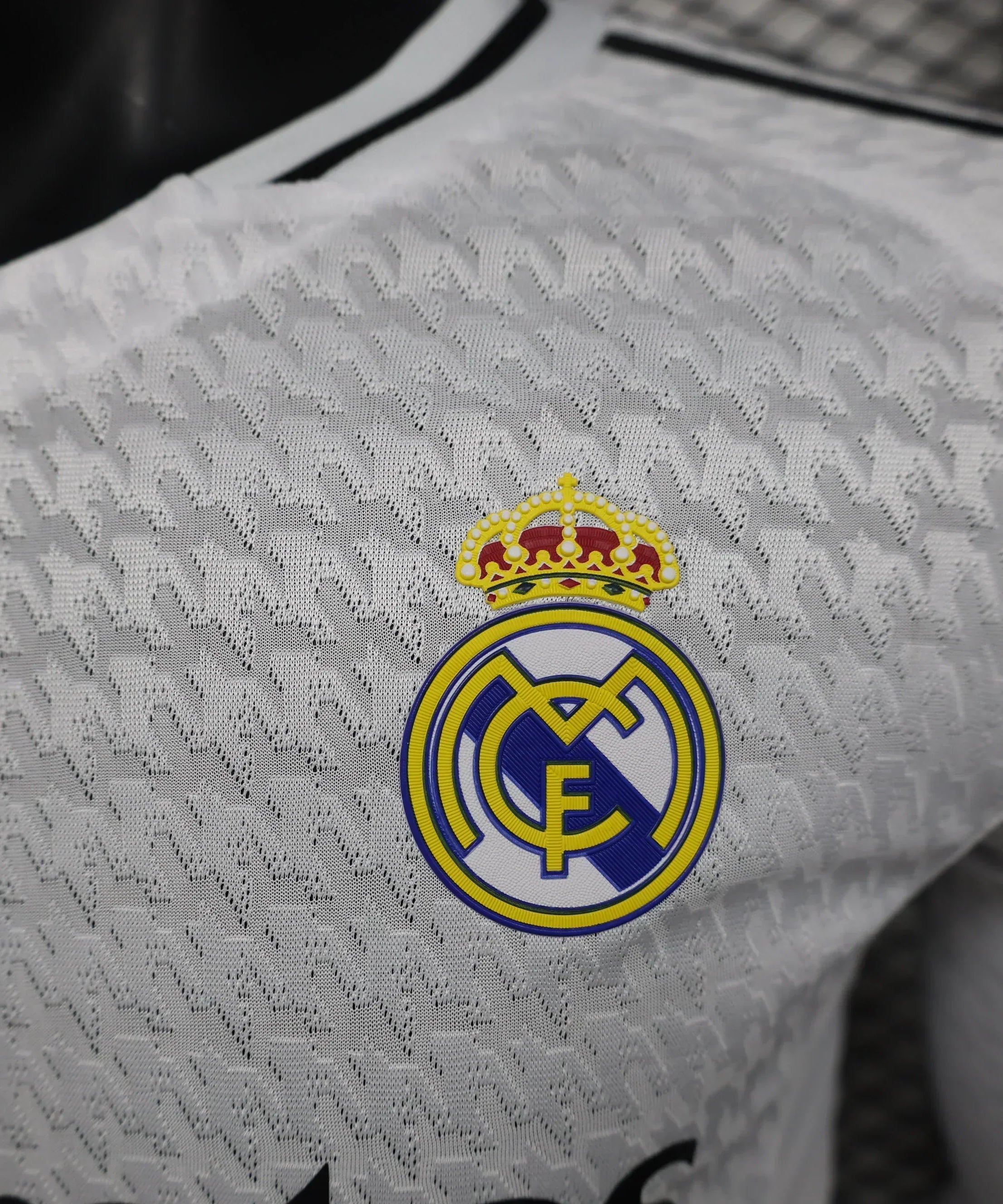 Uniforme de Local de Manga Larga Real Madrid 2024-2025