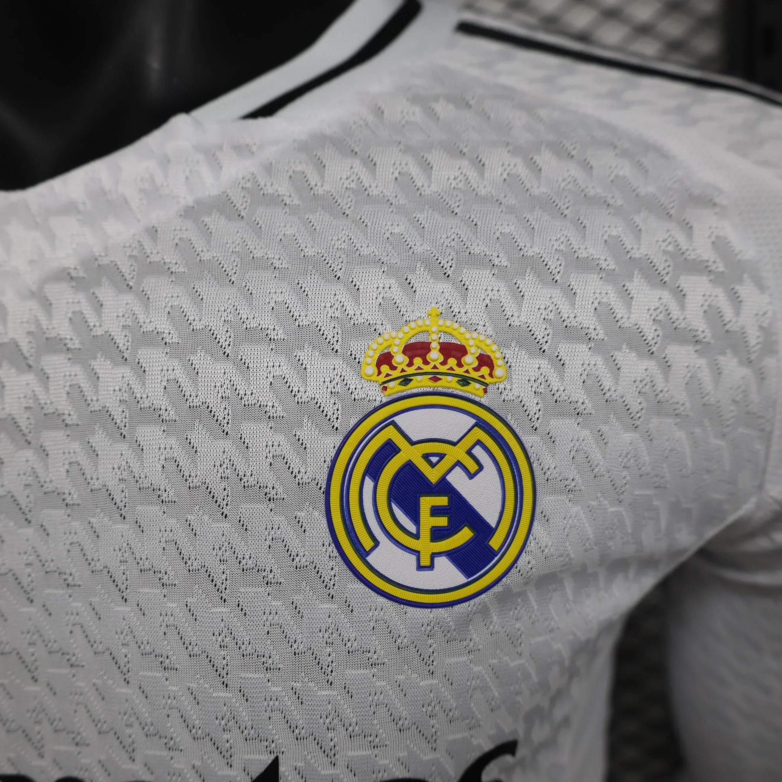 Uniforme de Local de Manga Larga Real Madrid 2024-2025
