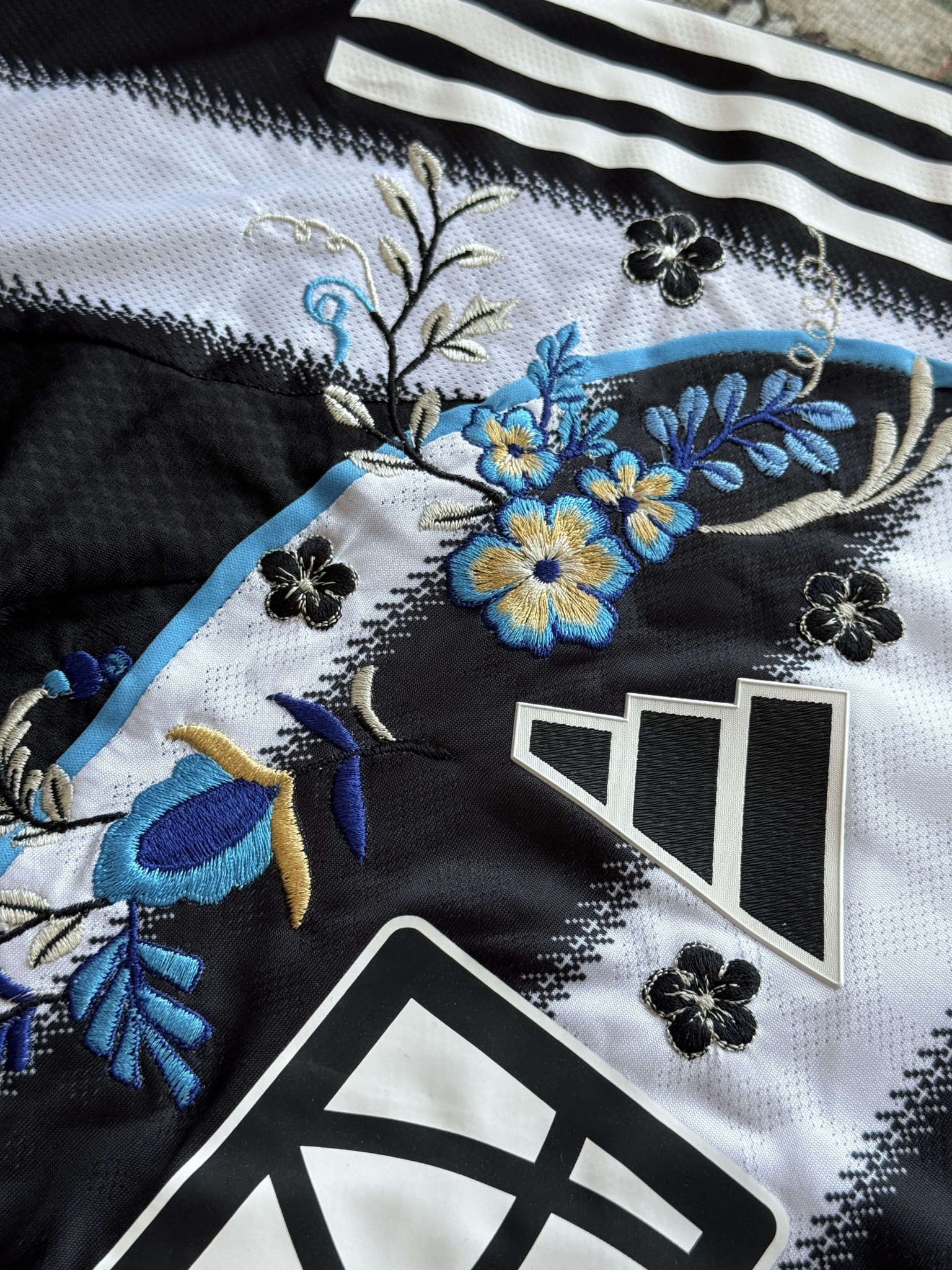 Newcastle United Besticktes Trikot 2024/2025