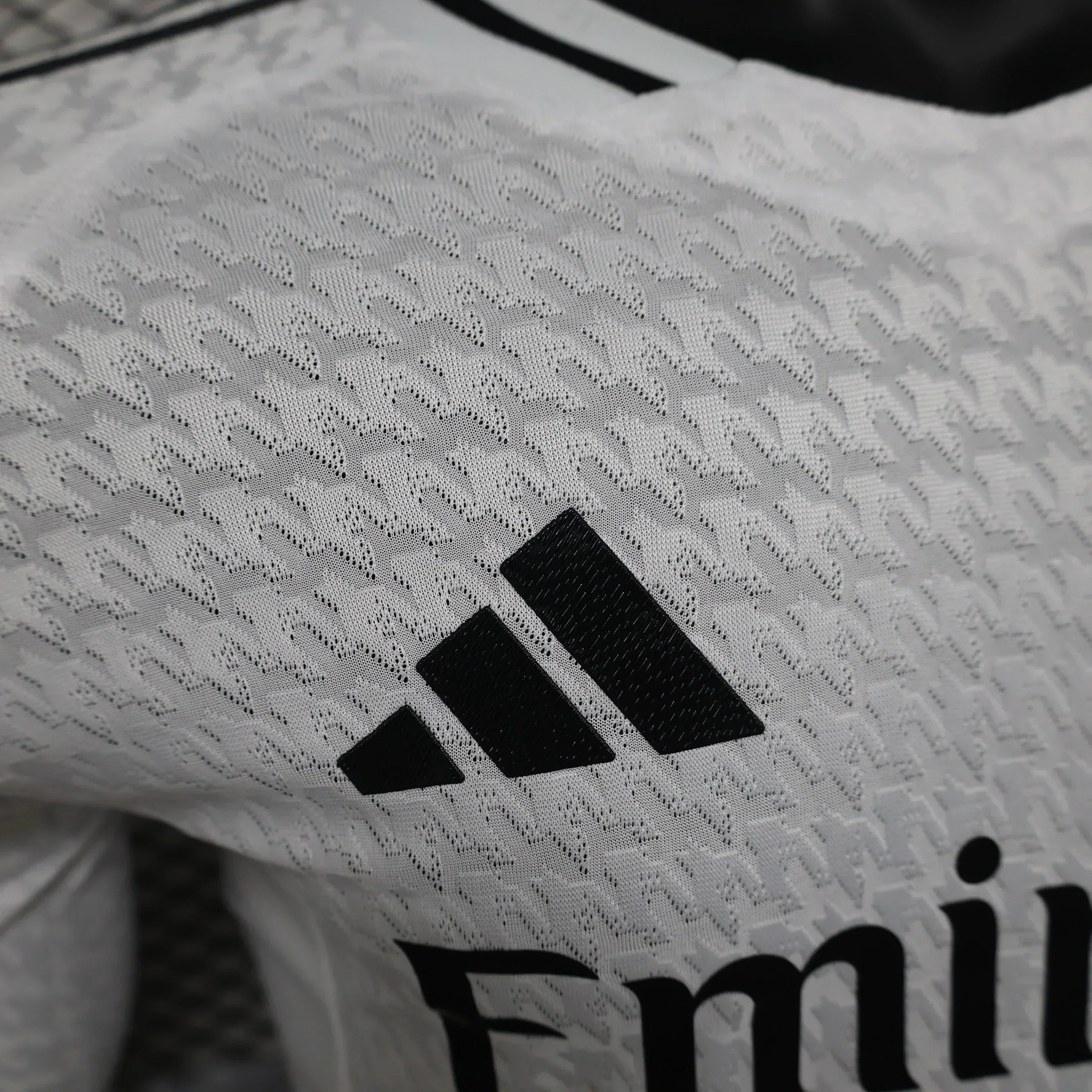 Uniforme de Local de Manga Larga Real Madrid 2024-2025