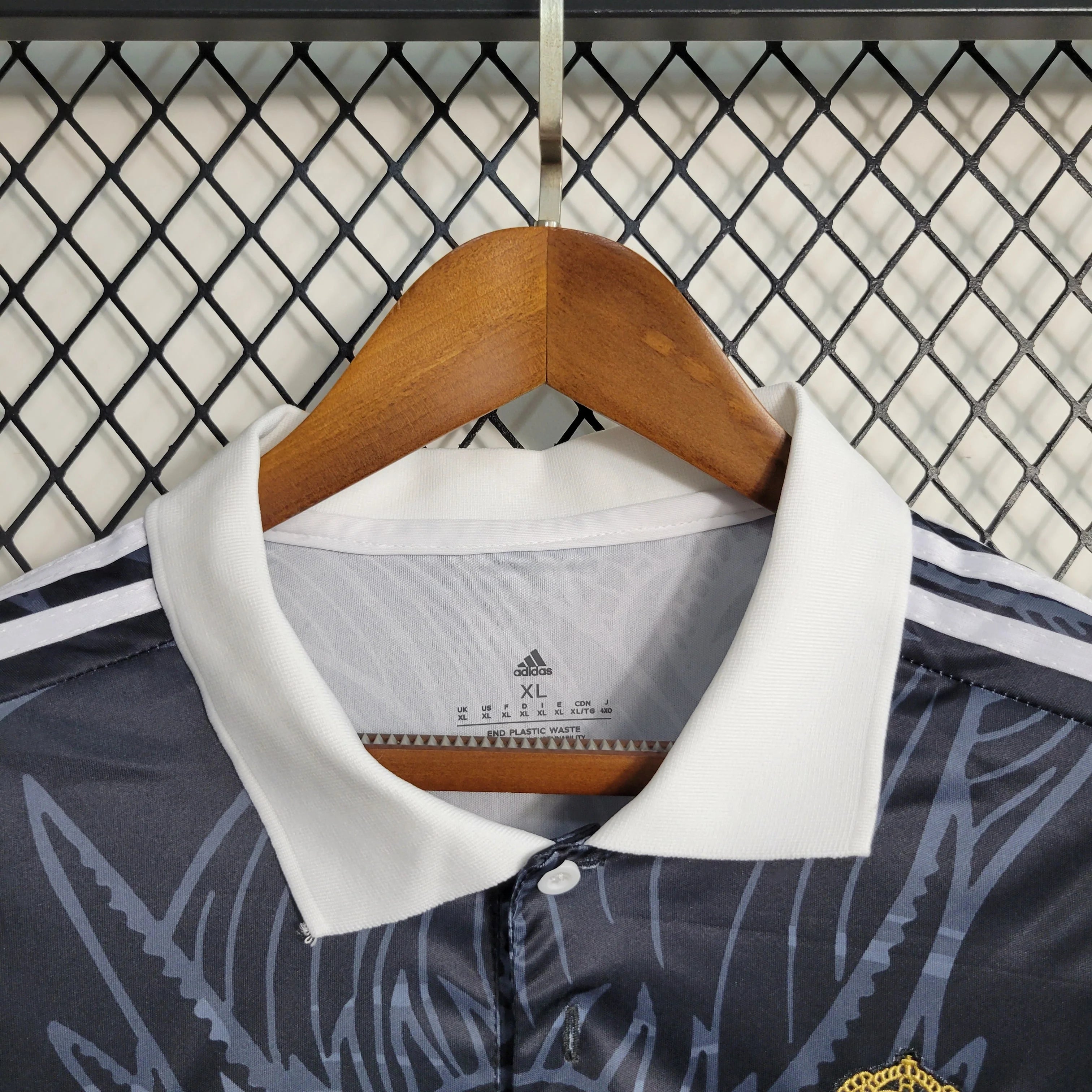 Real Madrid Jersey | Dragón Negro Special Kit | Malgane