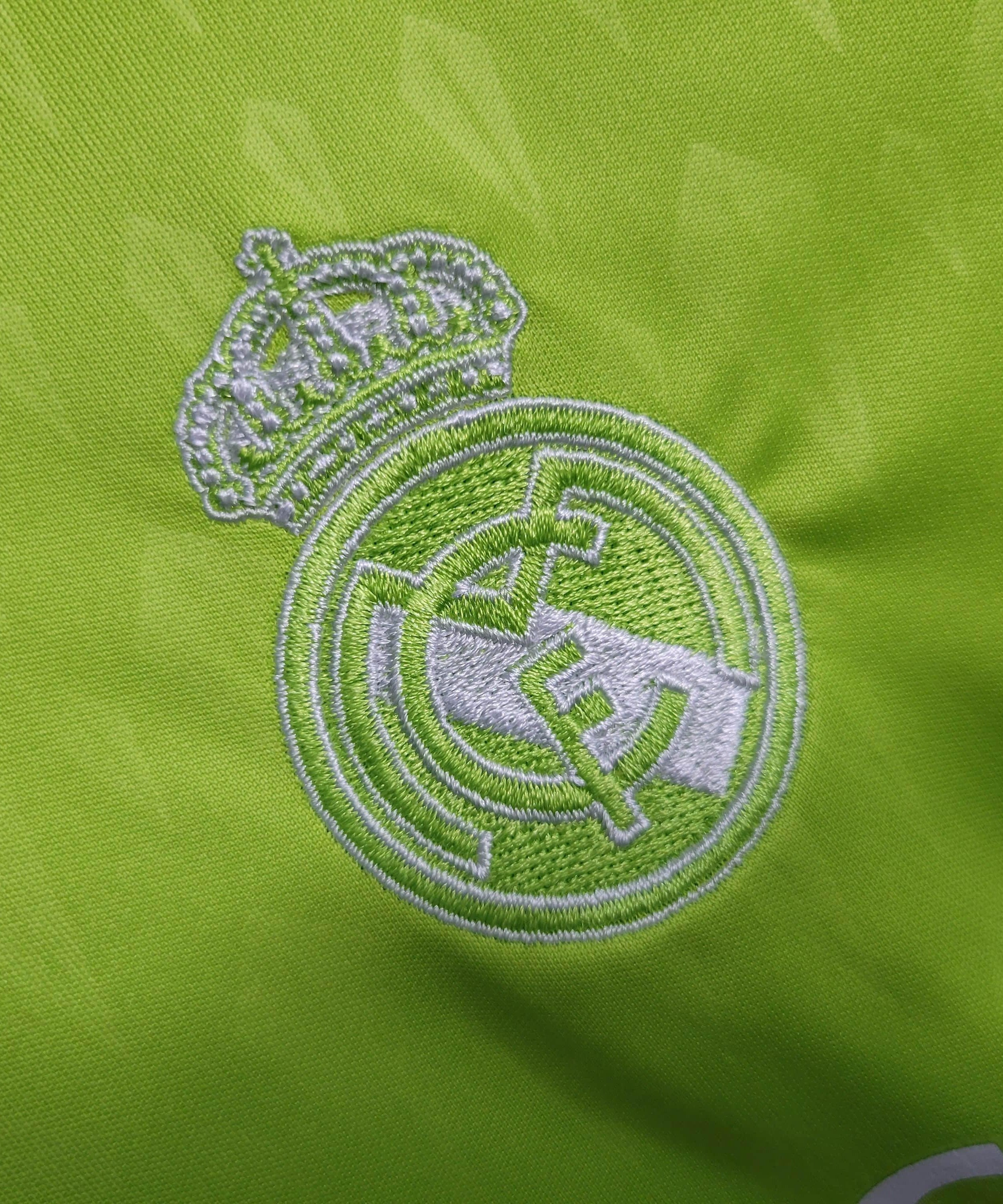 قميص حارس مرمى ريال مدريد الأخضر للأطفال لموسم 23/24