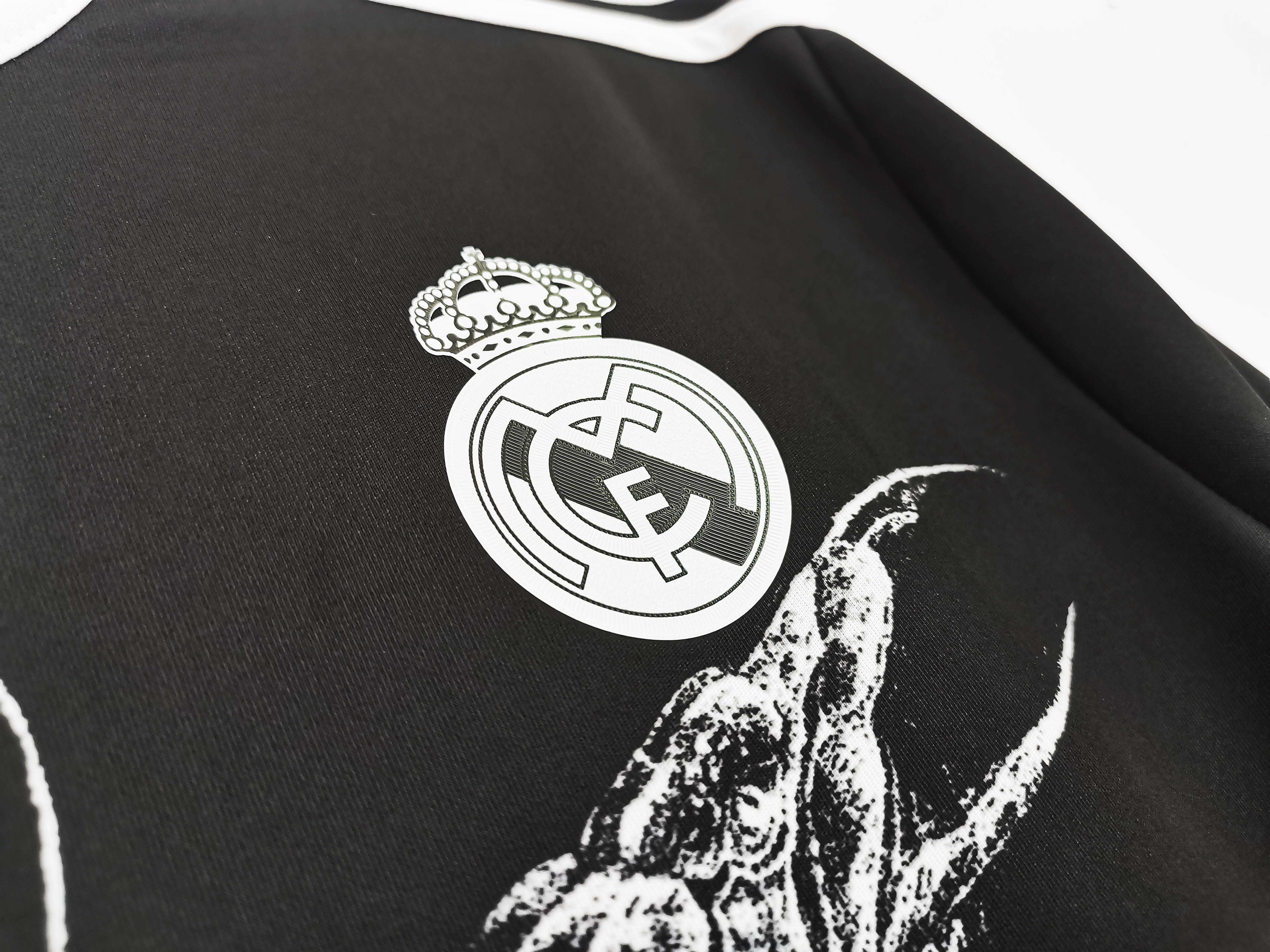Real Madrid 2014-2015 Drittes Trikot mit langen Ärmeln Retro