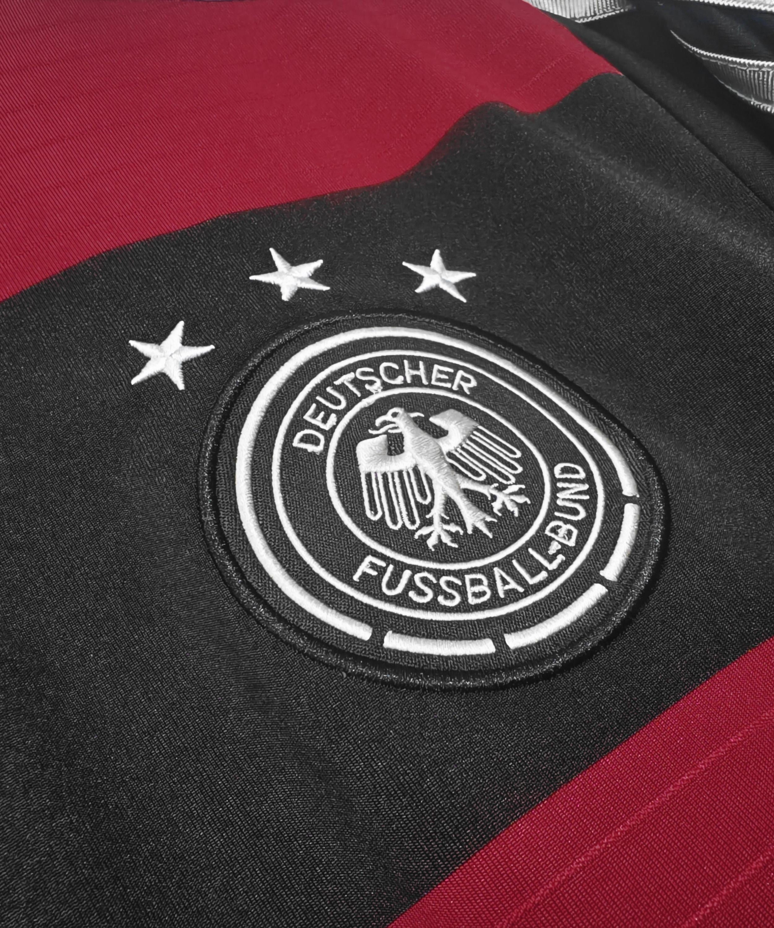 Uniforme Retro de Visitante Alemania 2014-2015