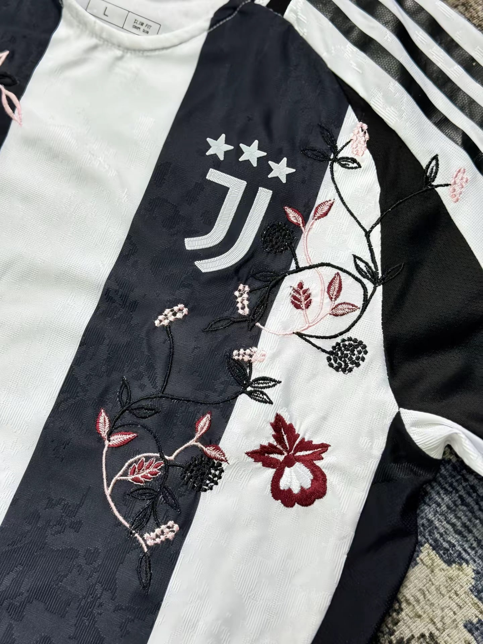 Maillot brodé Juventus 2025/2026