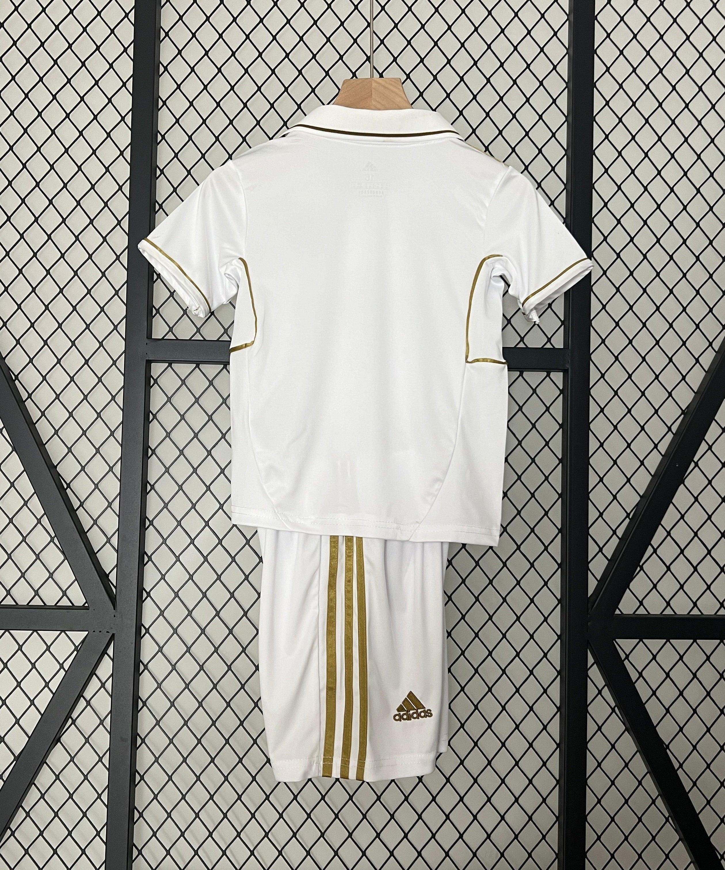 Camiseta de local Real Madrid 11/12 para niños
