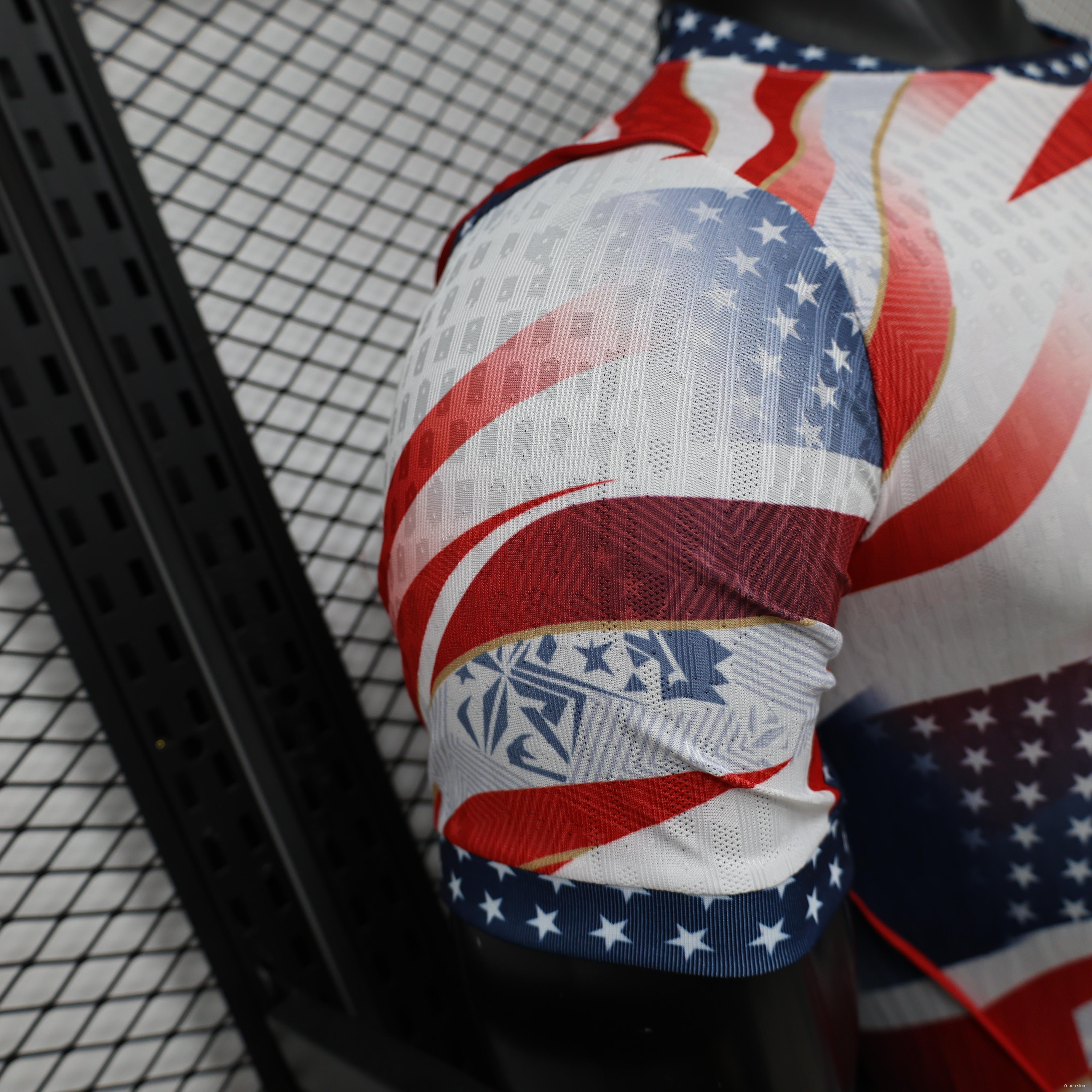 USA 2026 Heim Sonderedition Trikot mit amerikanischer Flagge