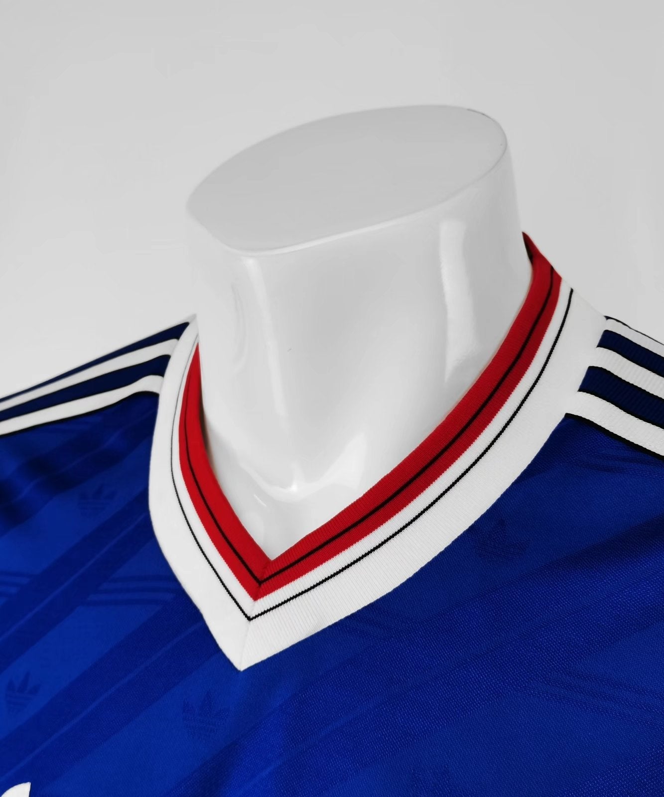 Manchester United 1986-1987 Auswärtstrikot
