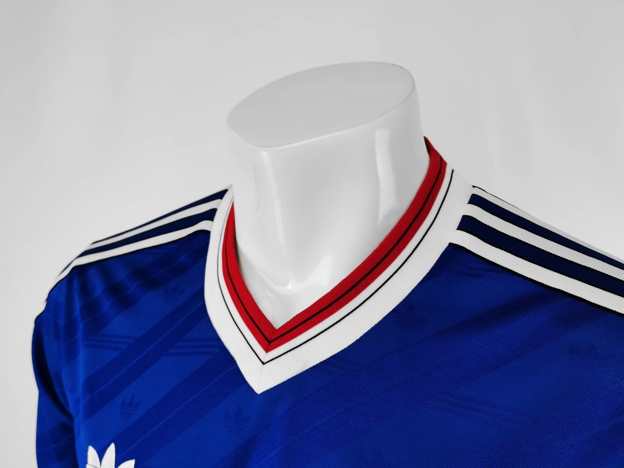 Manchester United 1986-1987 Auswärtstrikot