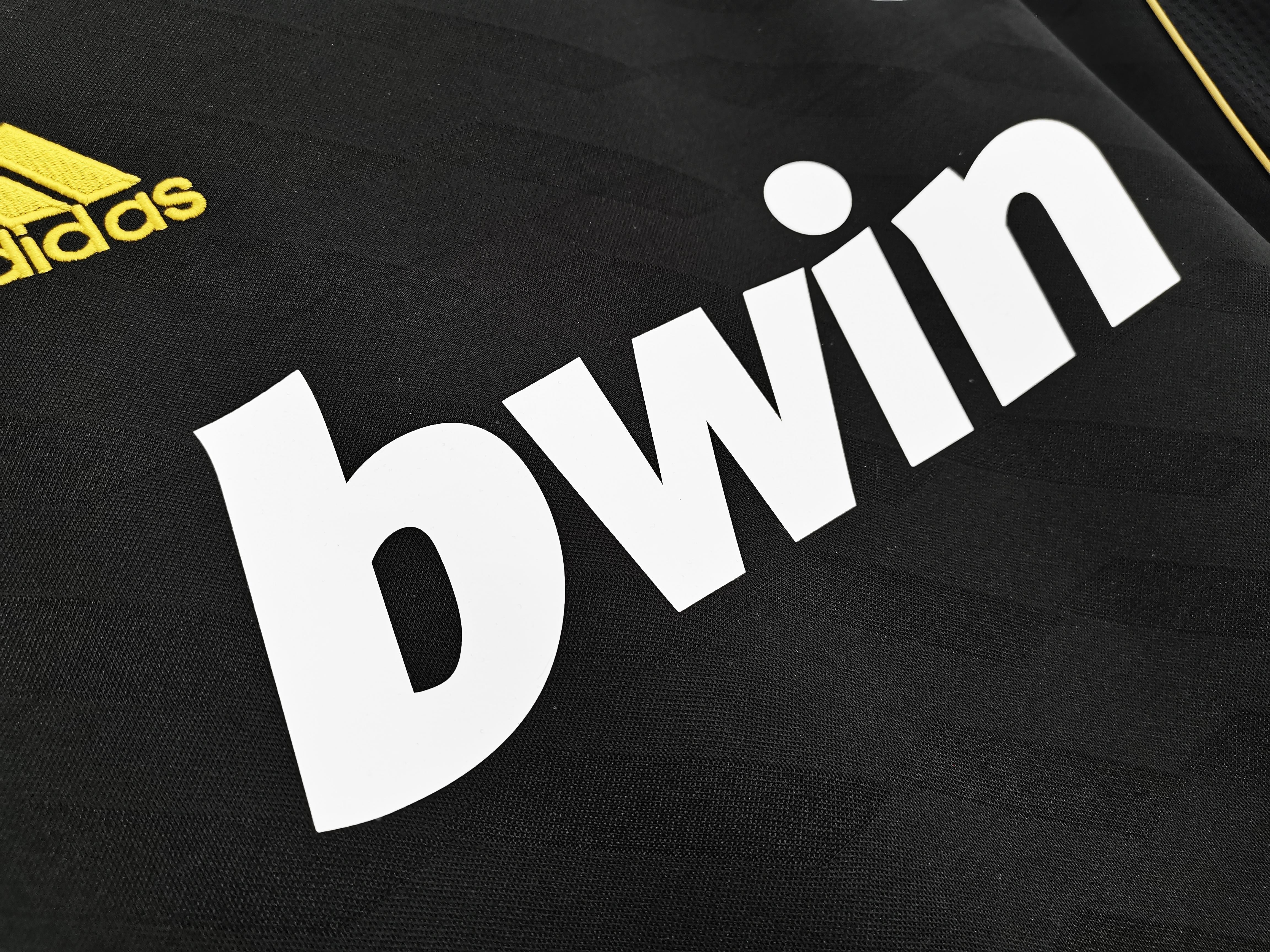 Stroje wyjazdowe Real Madryt 2012-2013 z długim rękawem Retro