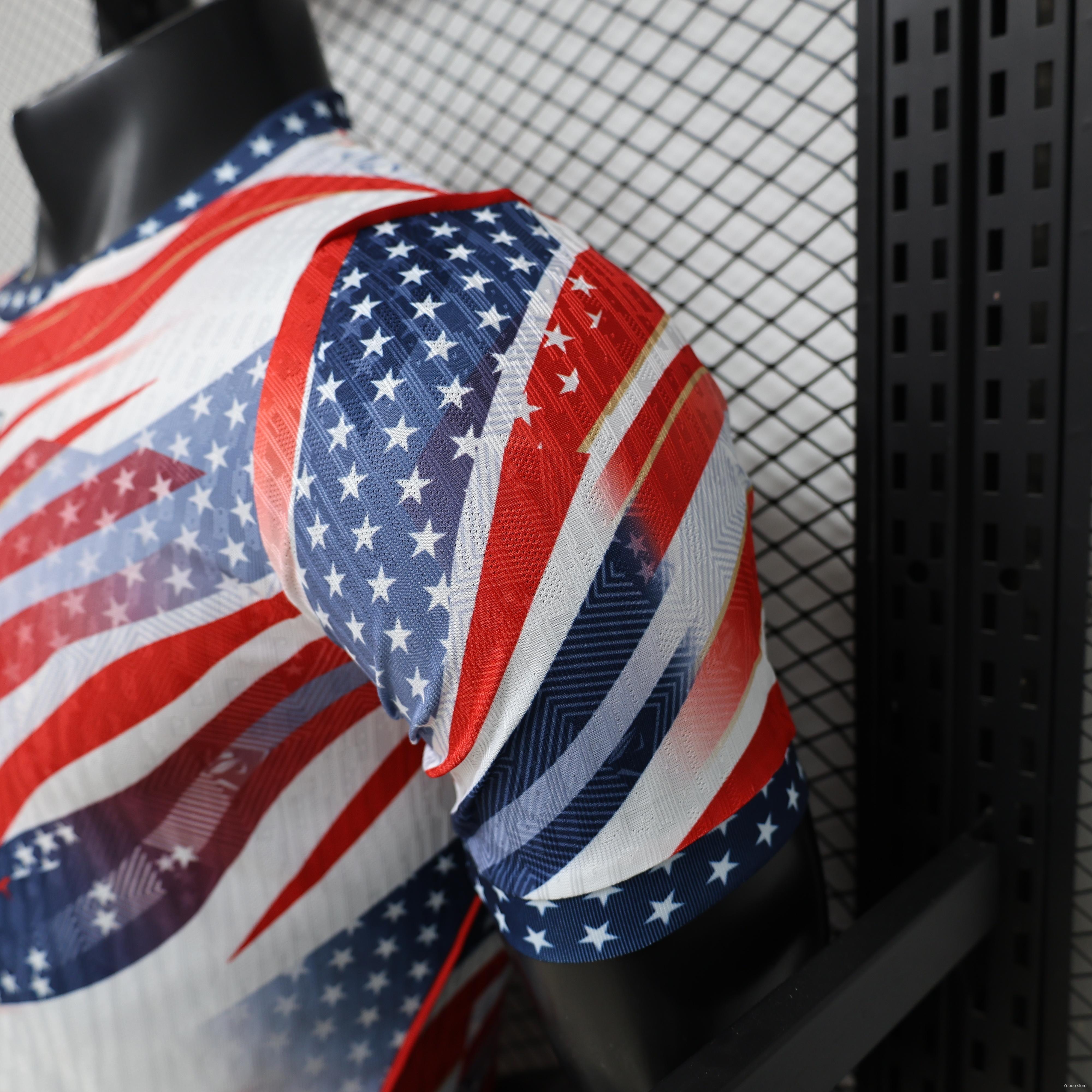 USA 2026 Heim Sonderedition Trikot mit amerikanischer Flagge