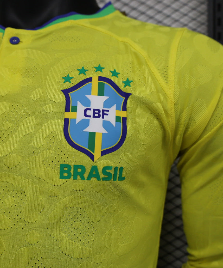 Brasil 2023-2024 Kit Local de Manga Larga