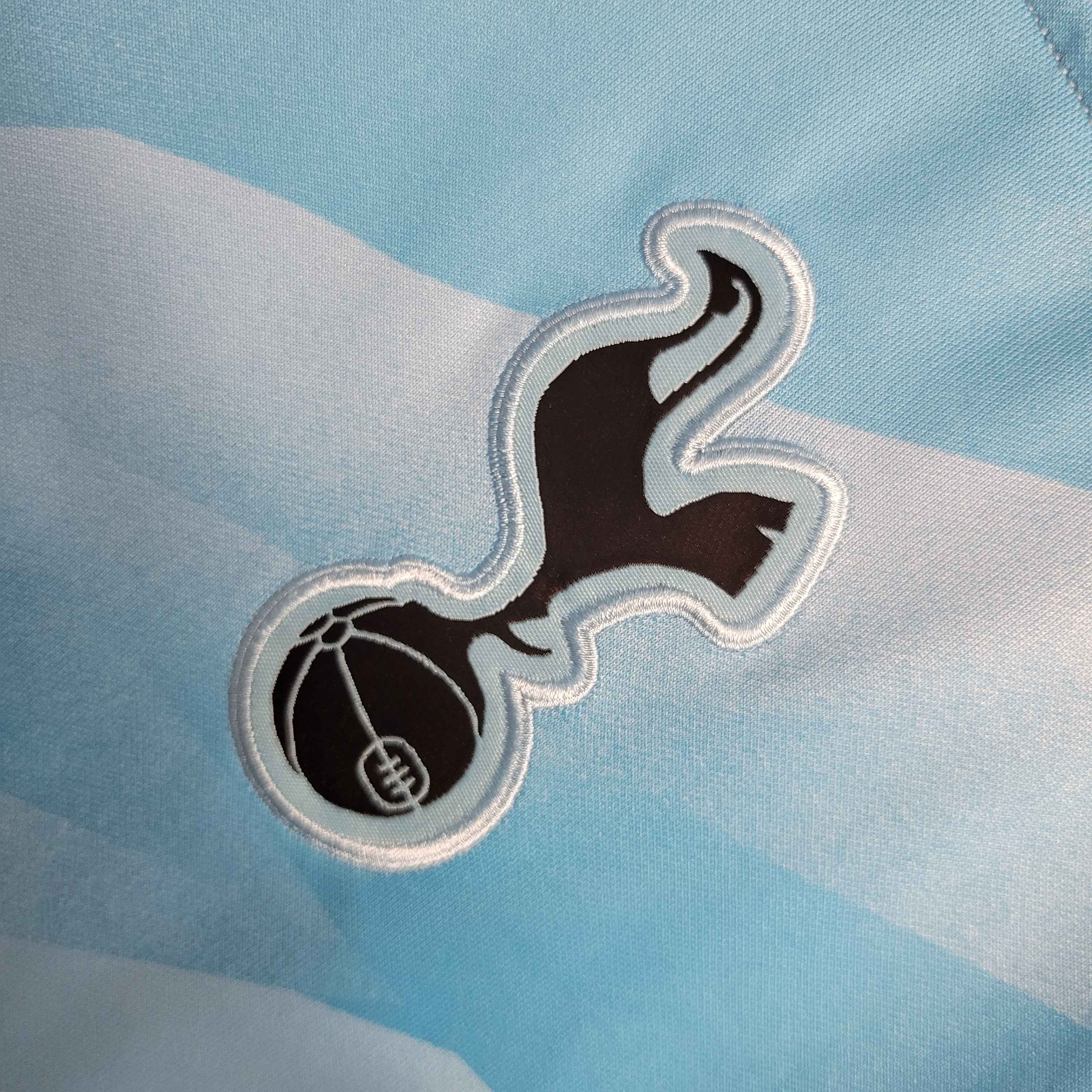 Tottenham HotSpur "Blue Ocean" Special
