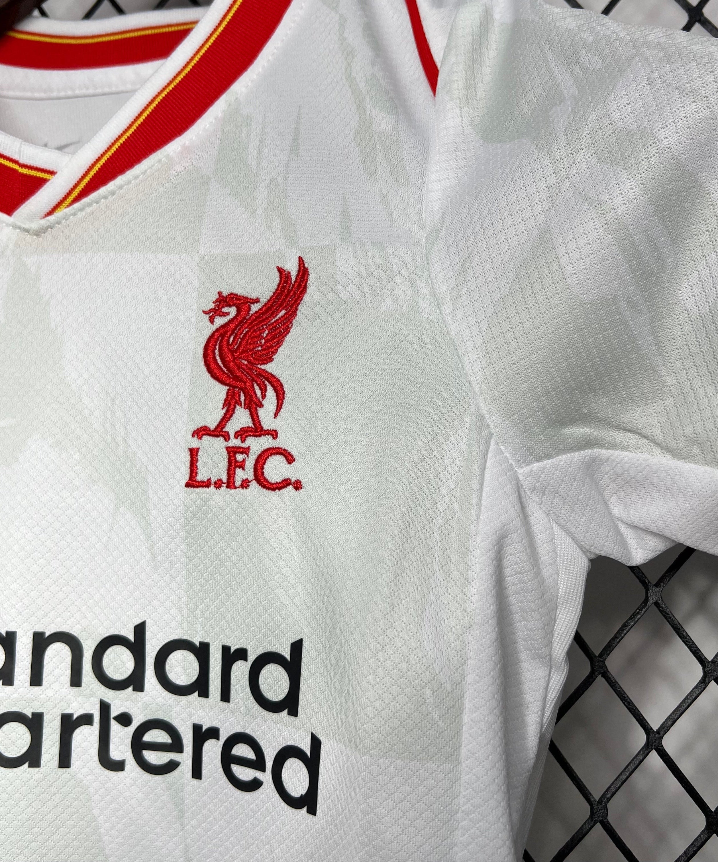 Liverpool 24/25 Third Kit Kids