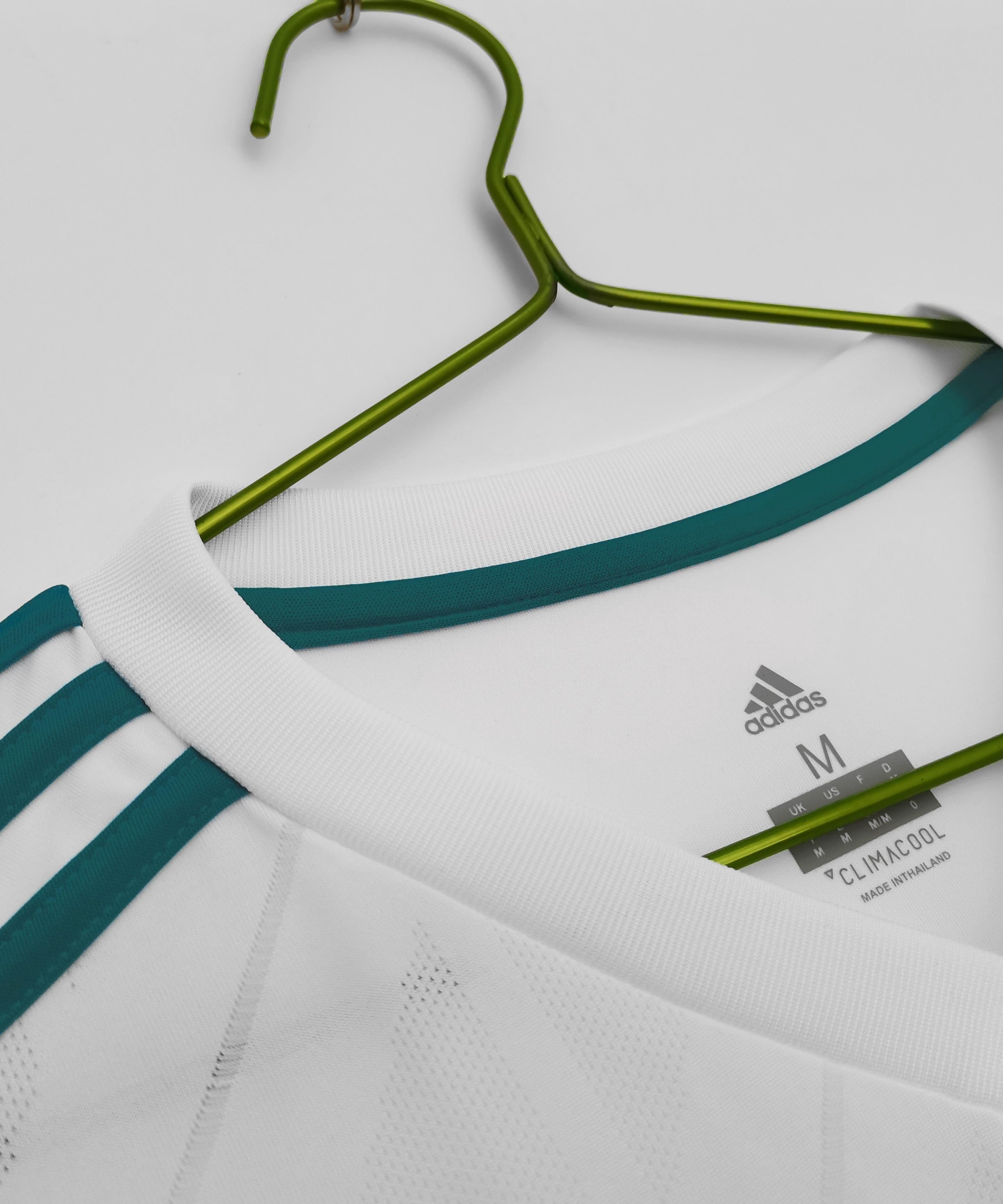 Real Madrid 2017-2018 Kit Local de Manga Larga