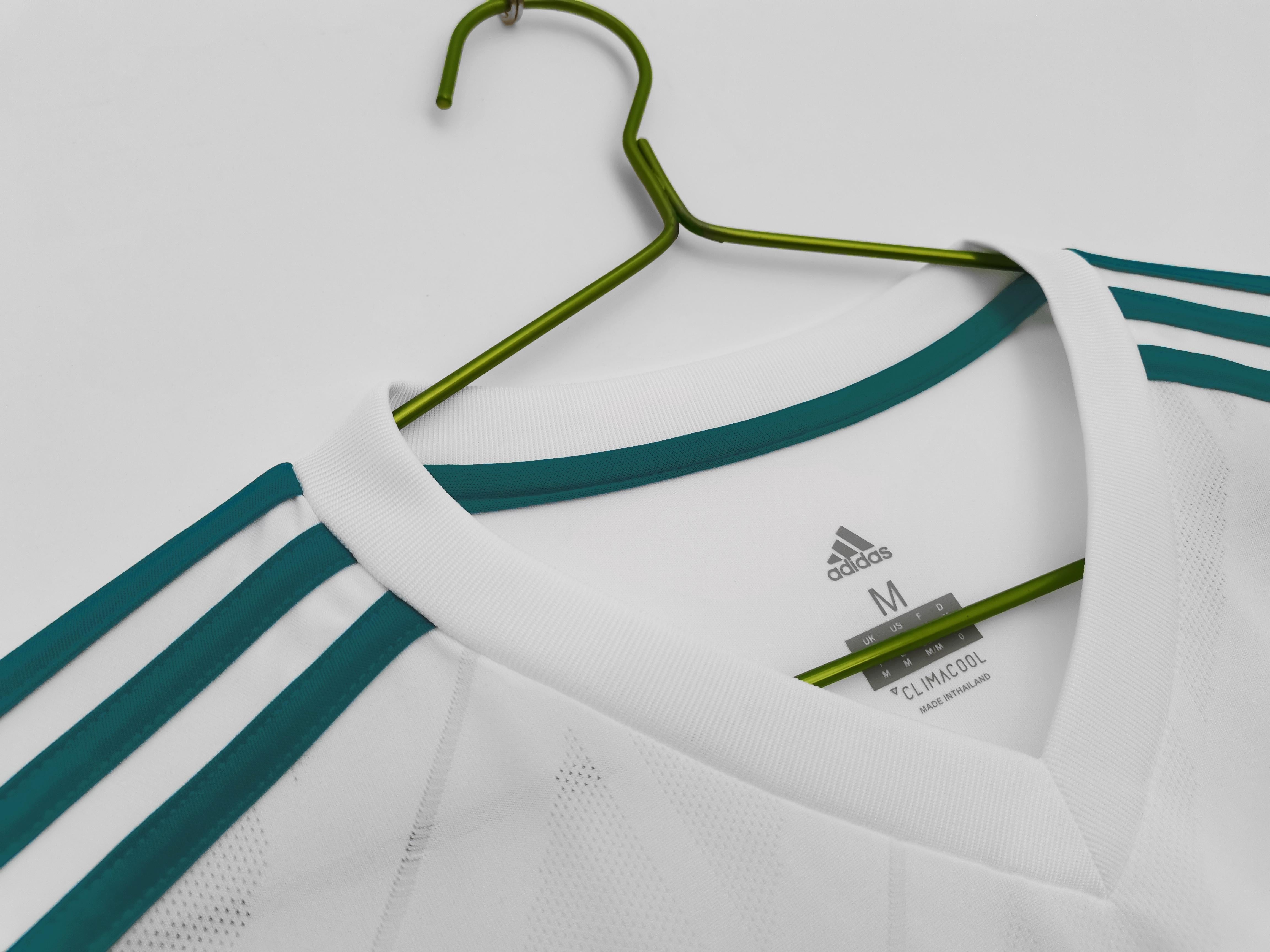 Real Madrid 2017-2018 Kit Local de Manga Larga