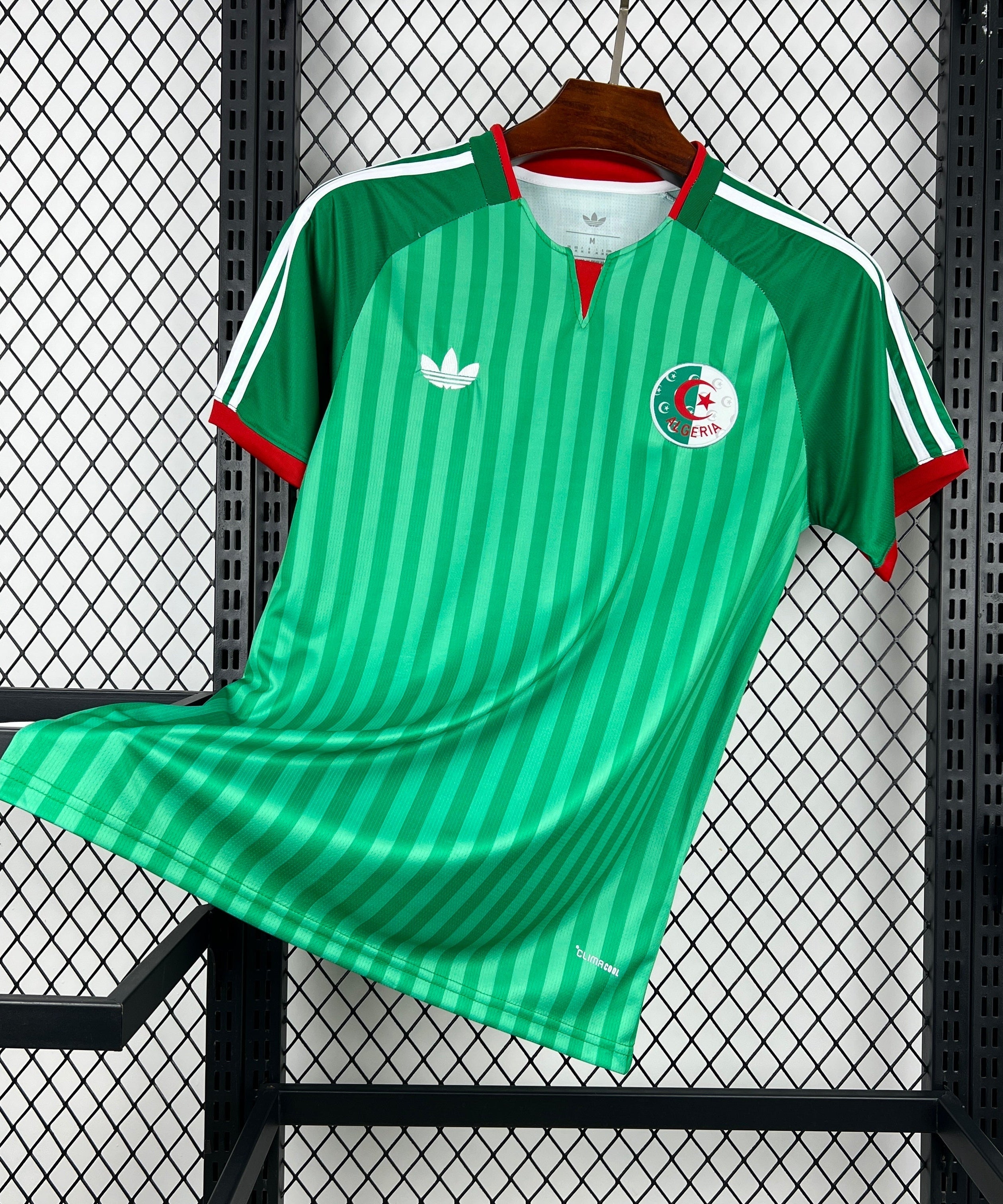 قميص منتخب الجزائر الاحتياطي لكأس العالم 2026