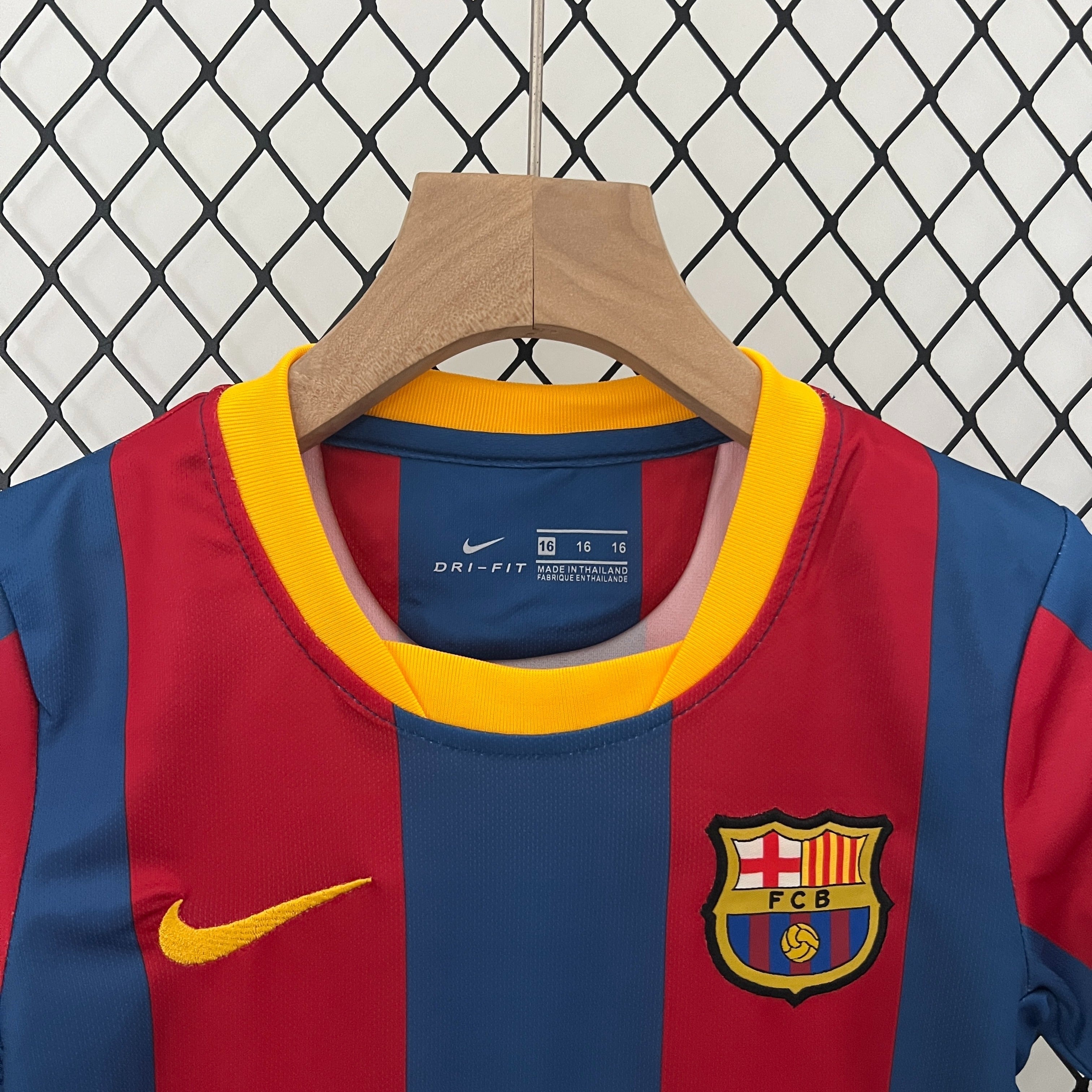 Barcelona 10-11 Retro Local Kit Infantil