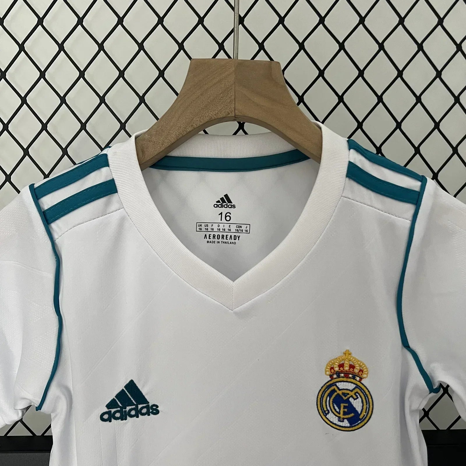 Camiseta de local Real Madrid 17/18 para niños